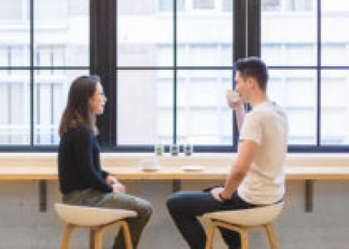 Какие методы помогают установить раппорт с собеседником. 