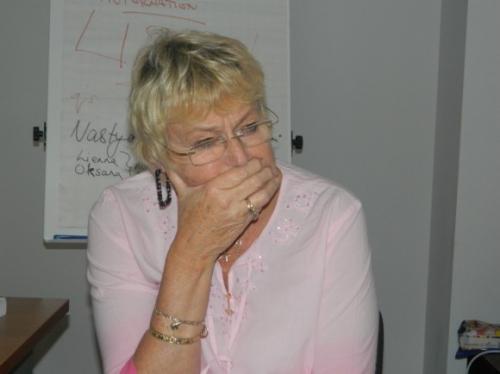 Как правильно реагировать на просьбы больного. Разговор с телефонным оператором