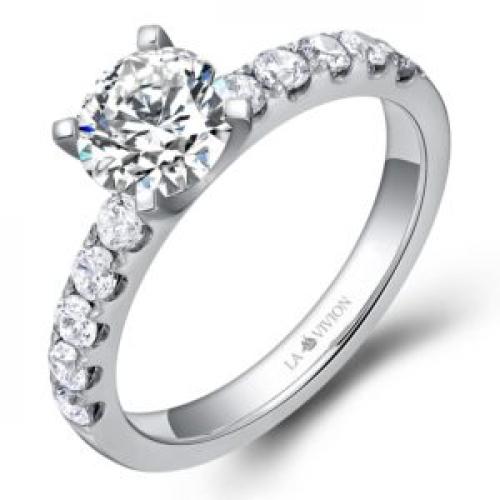 Помолвочное и обручальное кольцо разница. Помолвочные кольца