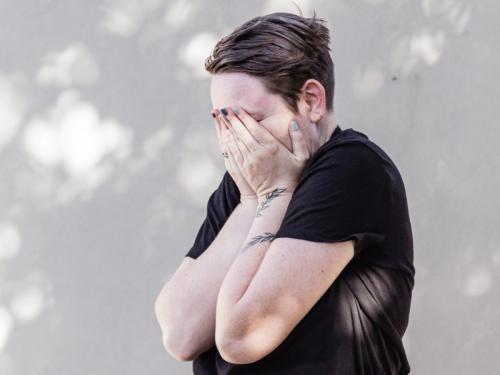 Какие признаки указывают на то что человеку требуется профессиональная психологическая помощь. Какие признаки указывают на то что нужна помощь психолога