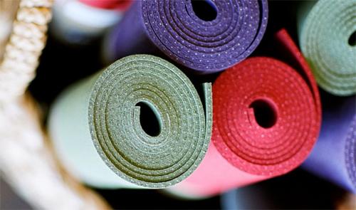 Йога в домашних условиях: основные позы для начинающих 06