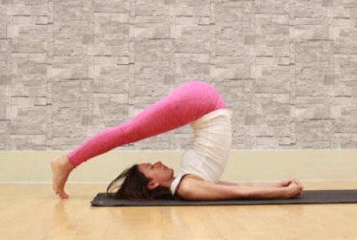 Какие противопоказания есть к позе скорпиона. Поза Халасана – мощная асана для растягивания позвоночника и омоложения организма