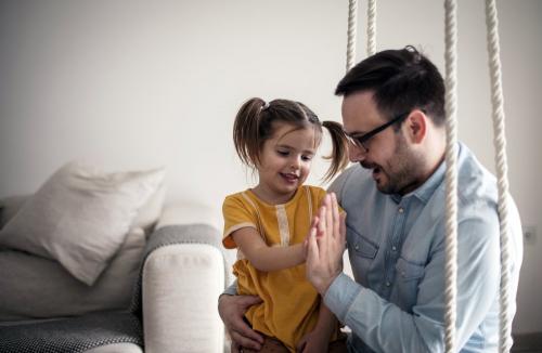 Как правильно воспитывать ребенка .  От рождения до года 04