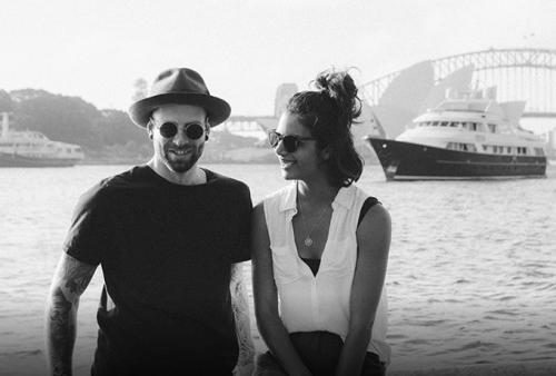 Невербальные признаки влюбленного мужчины. Влюбленный мужчина: невербальные признаки и жесты 01