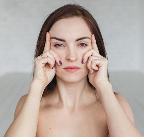 Невербальные признаки безразличия. 4 жеста мужчины, когда он больше не любит женщину