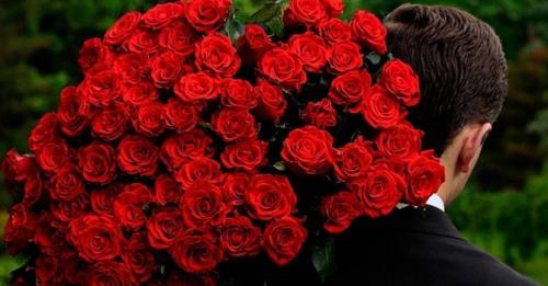 Как ведет себя влюбленный мужчина в переписке. Портрет влюбленного мужчины: отличительные признаки и скрытые сигналы