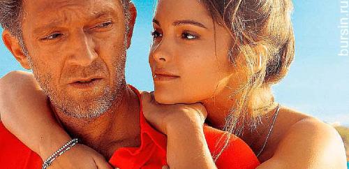 Тайные знаки внимания мужчин. Какие женщины его привлекают