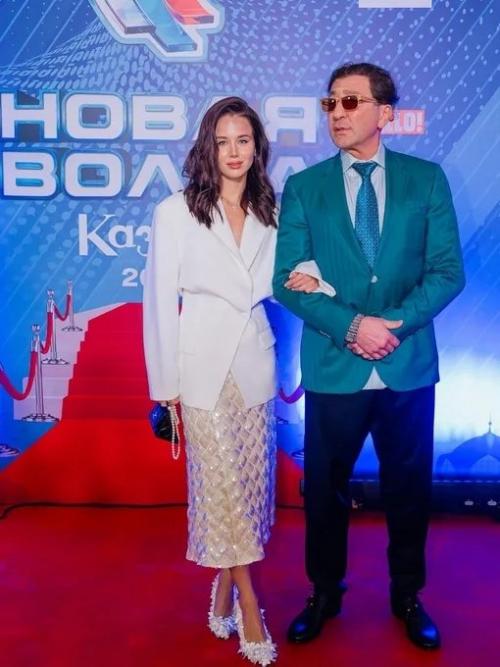 Аврора киба рассказала о первом поцелуе с 63-летним Григорием Лепсом - и интернет дружно сказал: Зачем мы это Узнали. 05