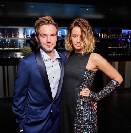 Счастливы вместе!  Александр петров и Ирина старшенбаум. 01