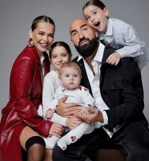 Анна хилькевич пожаловалась, что за 13 лет брака ничего не узнала о бывших мужа. 01