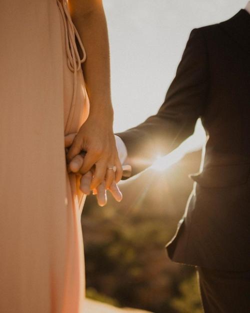 Я люблю тебя и буду любить, пока не перестану дышать.