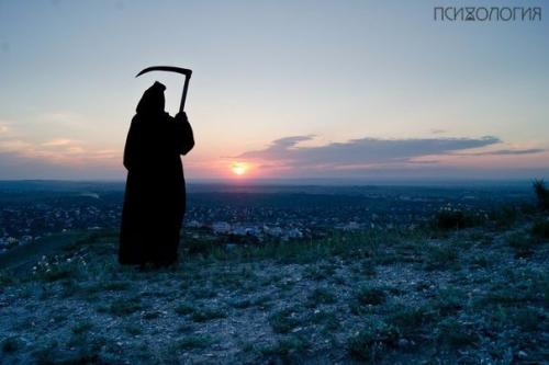 Притча.  За спиной у кузнеца вдруг раздался низкий, чуть хрипловатый голос: