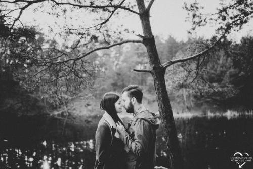 Пожалуй, главный секрет семейного благополучия - это доверие.