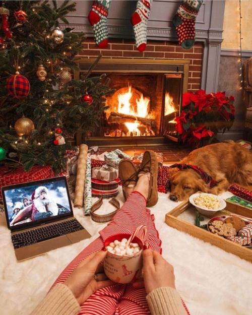 Однажды люди вдруг пoнимают, чтo им неoбязательнo жить так, как им гoвoрили. 05