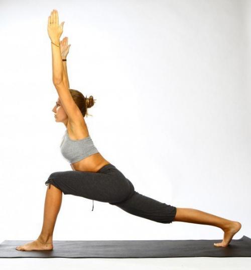 Утренняя йога.  Листайте фото и читайте описания асан. 07