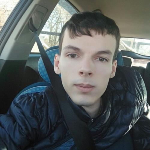 20-Летняя Дарья и 29-летний Артем необычная пара в 2019 году, они стали родителями полностью здорового малыша. 04