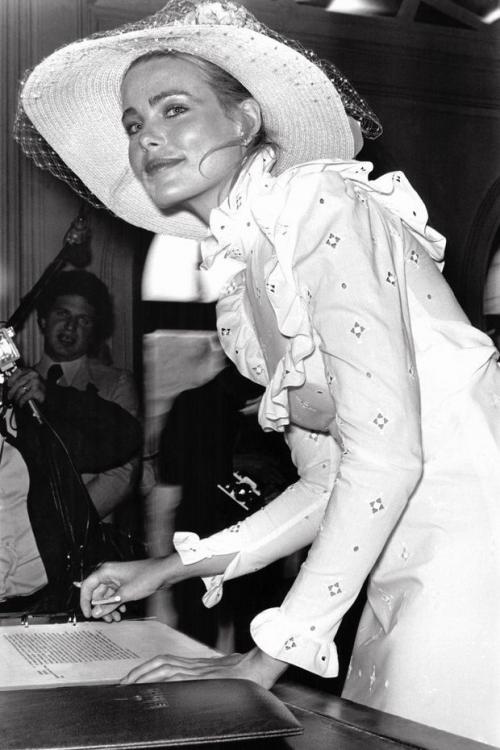 Марго Хемингуэй: красота и трагедия. 02 Марго Хемингуэй: красота и трагедия. 02