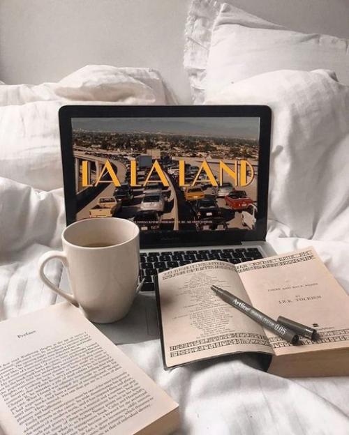 Фильмы, которые сильно влияют на мировоззрение и мироощущение: 01