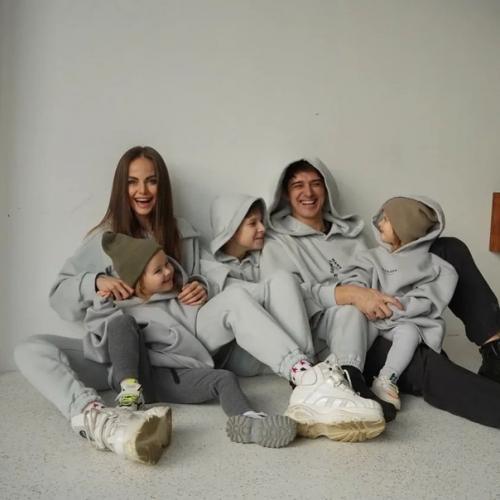 Счастливы вместе!  Актер Станислав бондаренко и его супруга Аурика! 02