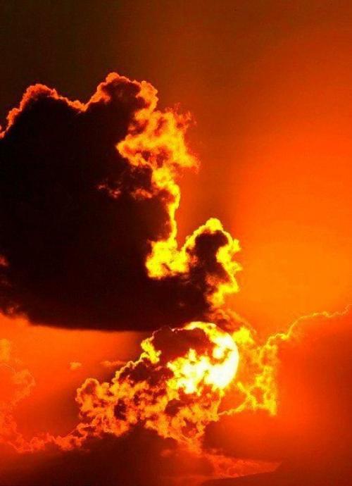 На Востоке говорят худшие враги человека. На Востоке говорят: "Худшие Враги Человека не Пожелали бы ему тех бед, Которые Могут Принести ему Собственные Мысли".