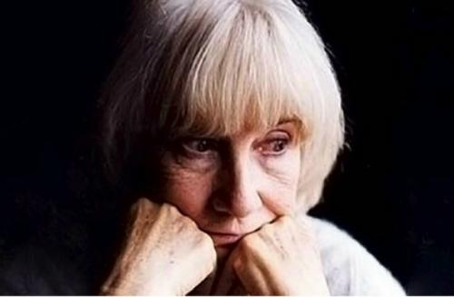 Появились подробности последних дней Арининой, наследство которой досталось пеговой: была не в себе, что-то бормотала.

