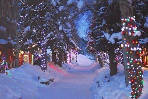 Пусть рождество войдет в ваш дом, с собой неся всё то, что свято! 01