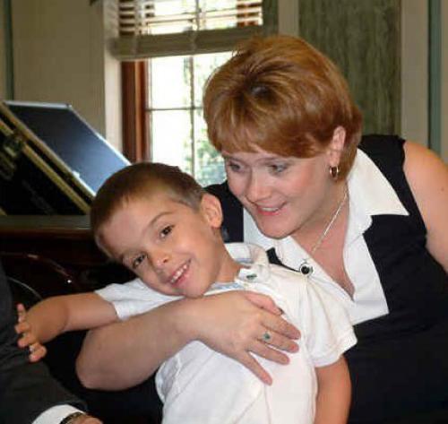 Как выглядит сегодня мальчик со знаменитого фото Рука Надежды. 02 Как выглядит сегодня мальчик со знаменитого фото Рука Надежды. 02