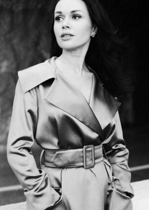 Родные анастасии заворотнюк опубликовали её любимые фотографии. 03