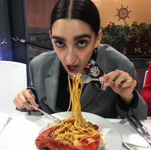 Армине арутюнян признана одной из самых сексуальных людей мира. 03