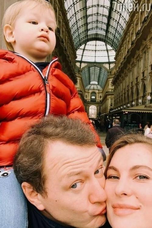 Бывшая жена Марата Башарова через суд выбила у него алименты на содержание 9-летнего сына. 01