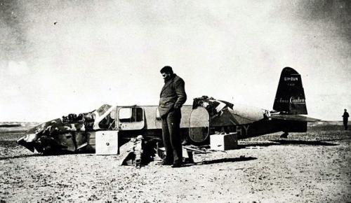 Ты построил свой тихий мирок, замуровал наглухо все выходы к свету, как делают термиты.