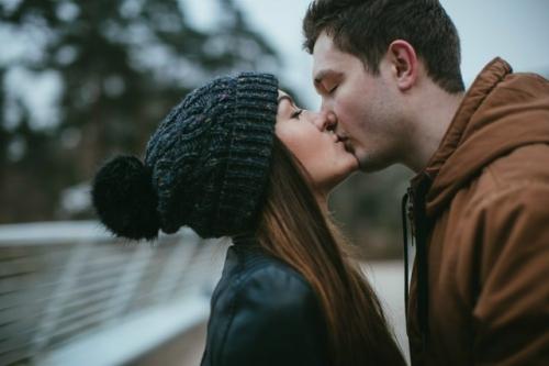 Семейная жизнь снижает уровень тестостерона у мужчин, показало исследование американских учёных. 01