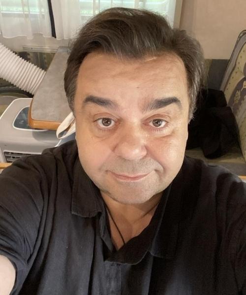 С ней можно не только … -. 02