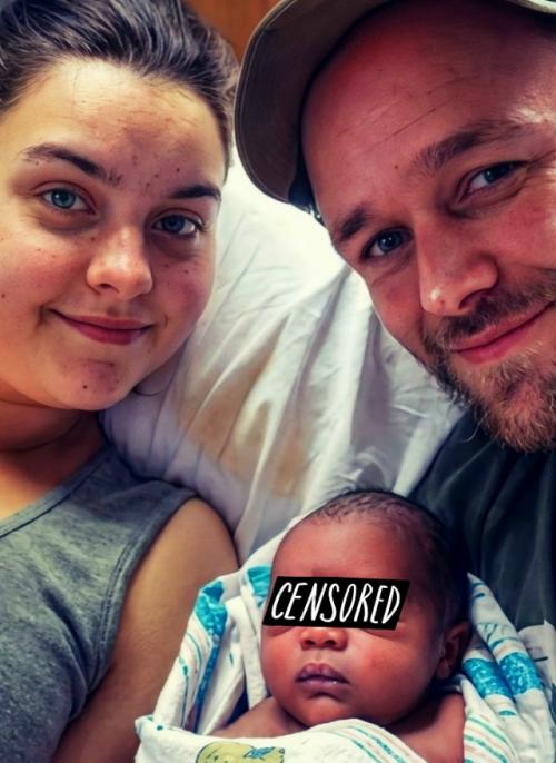 Ребёнок родился с другим цветом кожи: пара объяснила это генетикой. 02