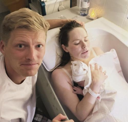 Зоя бербер, известная благодаря сериалу Реальные Пацаны, родила своего второго ребенка. 02