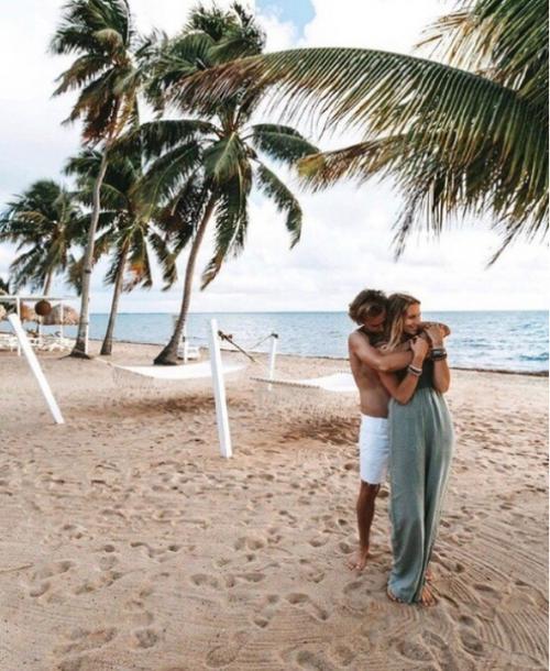 Пока ты не поставишь точку, никогда не начнёшь жить с красной строки.