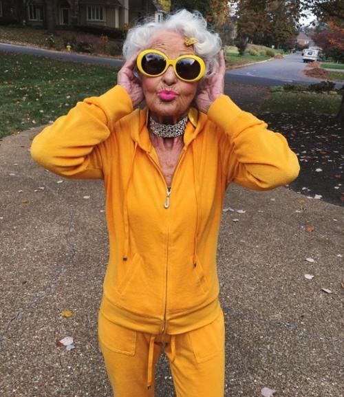 Яркая 91-летняя бабуля Instagram покорила. 03