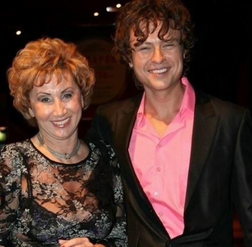 Прохор Шаляпин откровенно рассказал о своих отношениях с женщинами старшего возраста. 01