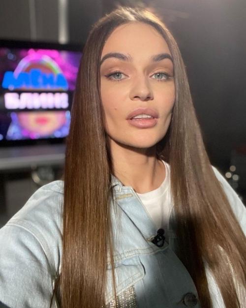 Алёна водонаева раскритиковала повышение маткапитала, предложенное президентом Путиным. 02