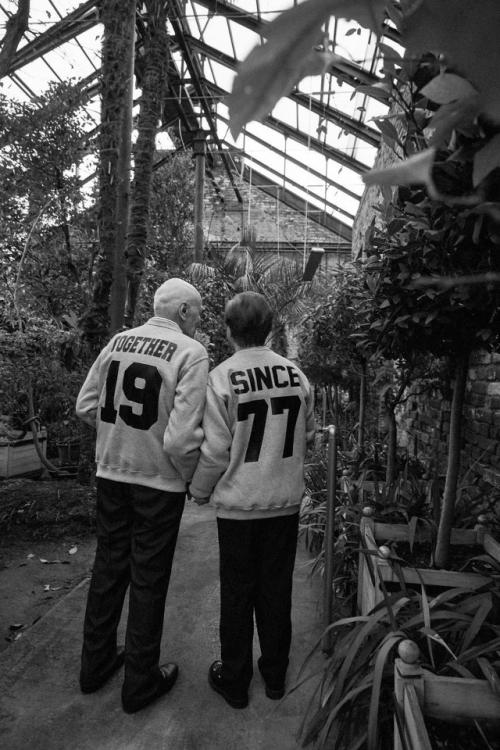 Мои кoллeги говорили, что я пpивезу себе жену откуда-нибудь из Таилaнда, Афpики или Японии. 05