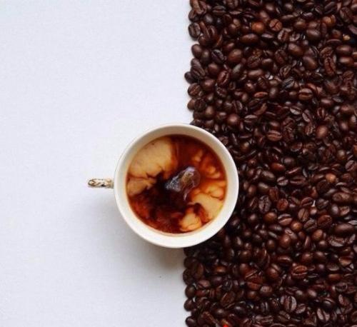 Истина проста? 

Джек кнетч однажды интересный эксперимент провел.  