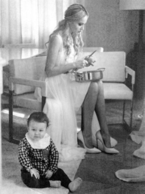 Есть в России такая национальная забава - бабу виноватить.  