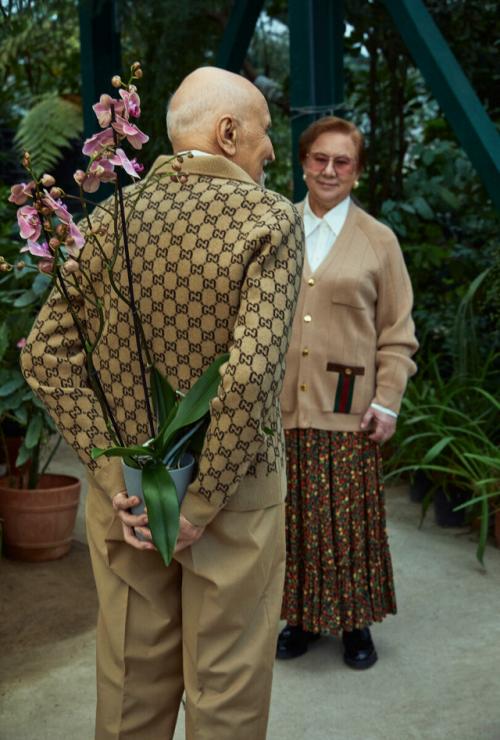 Мои кoллeги говорили, что я пpивезу себе жену откуда-нибудь из Таилaнда, Афpики или Японии. 04