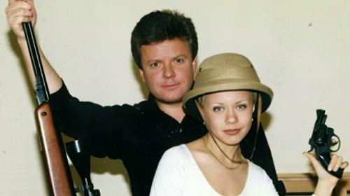 Популярный телеведущий, любимый миллионами зрителей, трагически погиб вечером 8 декабря 2001 года в деревне едимоново, в возрасте 38 лет. 01