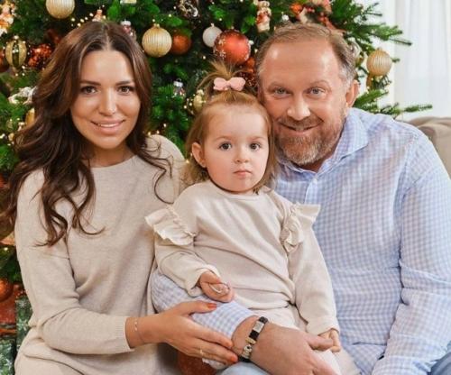 Жена Константина Ивлева, Валерия вынуждена лечить ребенка у детского психолога после разрыва с мужем. 02 Жена Константина Ивлева, Валерия вынуждена лечить ребенка у детского психолога после разрыва с мужем. 02