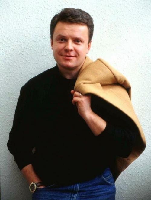 Популярный телеведущий, любимый миллионами зрителей, трагически погиб вечером 8 декабря 2001 года в деревне едимоново, в возрасте 38 лет. 

