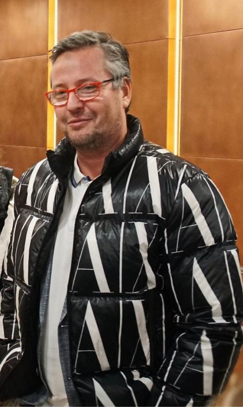 Витас взорвал сеть новым образом, фанаты не верят своим глазам.
