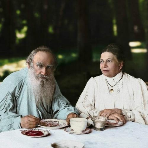 Когда любовь становится жертвой, мир вокруг начинает казаться серым и холодным. 01