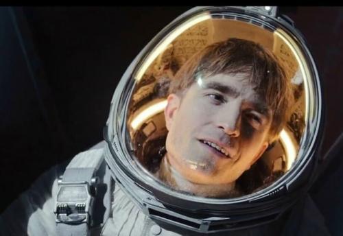 А - па - ти - я.

