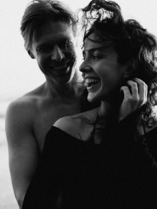 Актер Никита Ефремов кадрами с Софьей Гершевич на Бали поделился.

